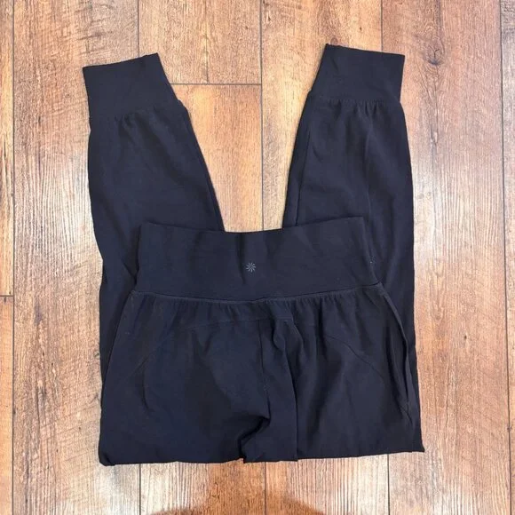 Athleta Salutation Jogger in Powervita Black Women S EUC Stretch Pants Pockets - Picture 4 of 9